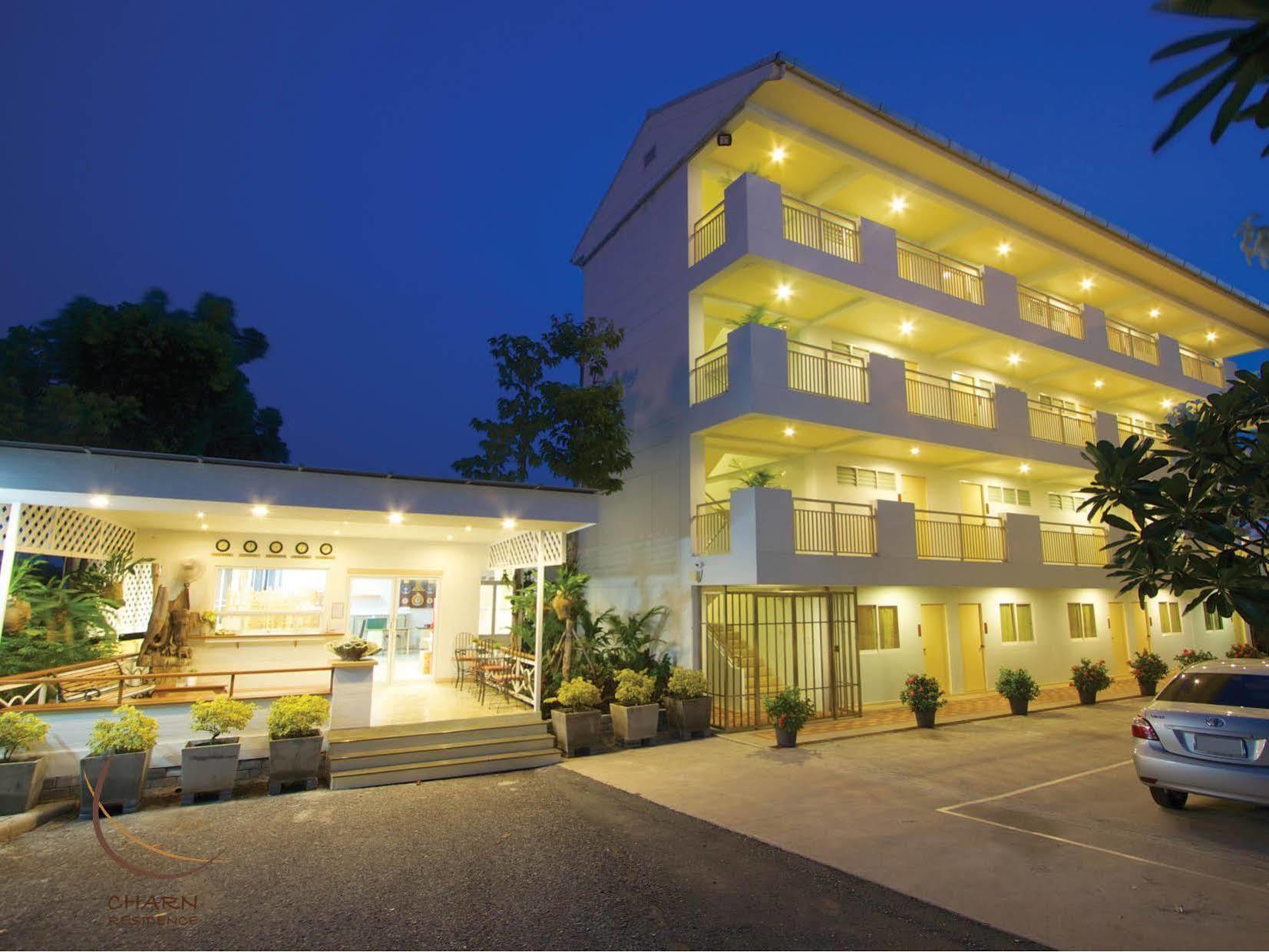 Charn Residence Bangsaen Exterior foto